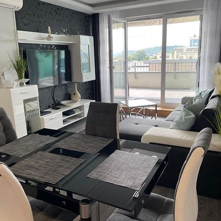 Silver Gray Appartment Balatonlelle Esterno foto