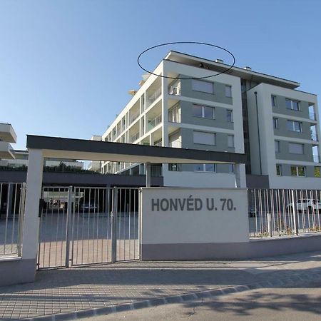 Silver Gray Appartment Balatonlelle Esterno foto