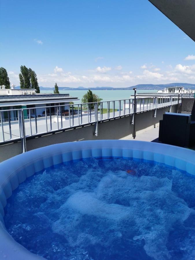 Silver Gray Appartment Balatonlelle Esterno foto