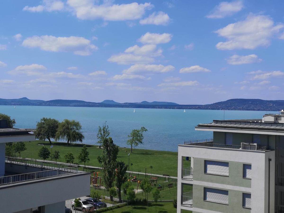Silver Gray Appartment Balatonlelle Esterno foto
