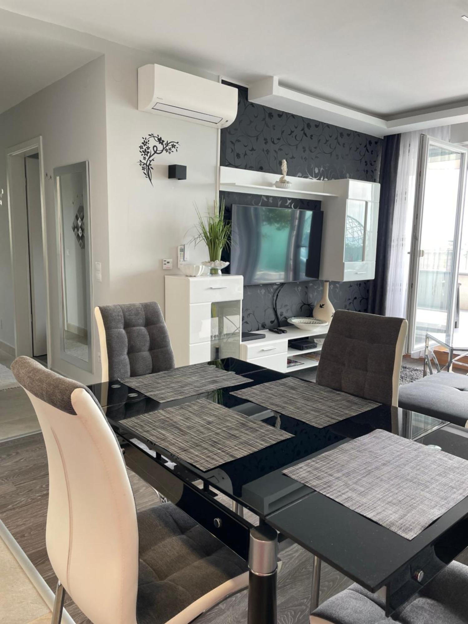 Silver Gray Appartment Balatonlelle Esterno foto