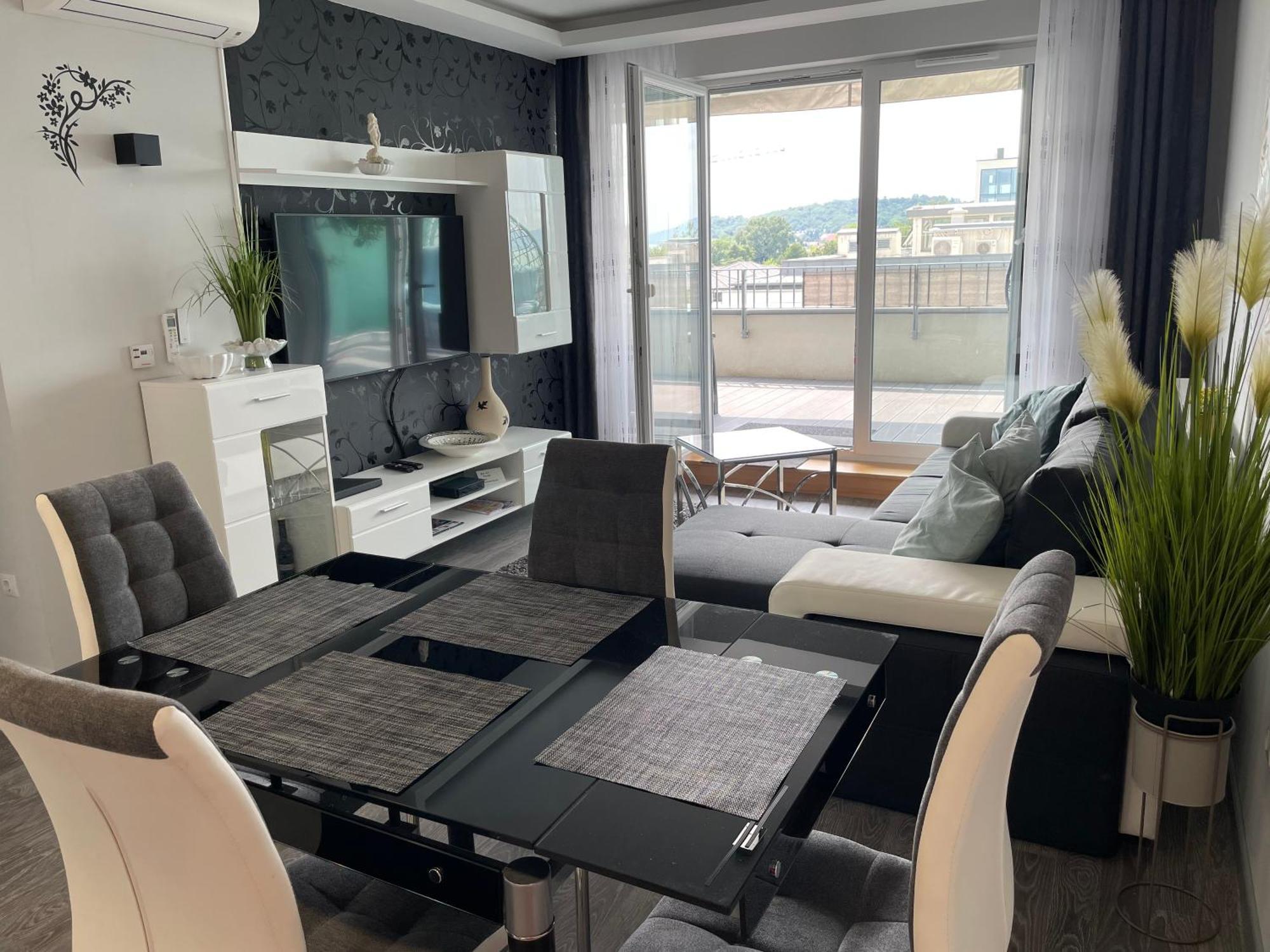 Silver Gray Appartment Balatonlelle Esterno foto